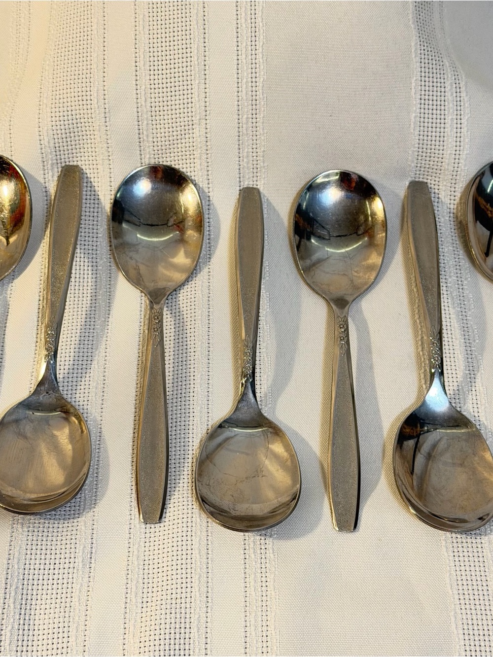 7 Pc S.L & G.H. Rogers Stainless Steel Oneida 6” Tea? Spoons
